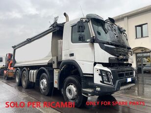 autobasculantă Volvo FM în bucăți