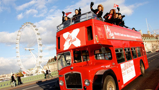autobuz turistice British Bus Tourist City Sightseeing open top traditional & modern London bu
