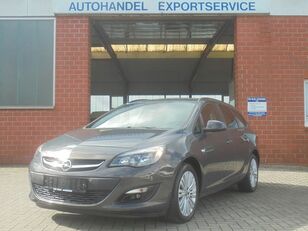 break Opel Astra J Sports Tourer Edition accidentate