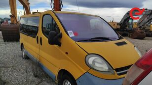 microbuz de persoane Opel Furgoneta Opel Vivaro matrícula 0870CMK. FBD148