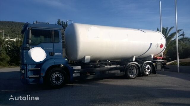 camion cisternă pentru transport GPL MAN 26.350