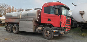 camion cisternă pentru transport lapte SCANIA 114L 340