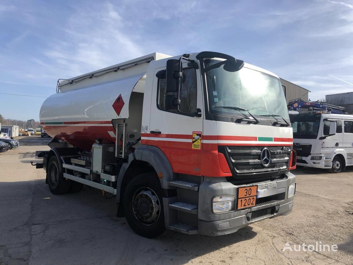 camion cisternă combustibil Mercedes-Benz Axor 13200L