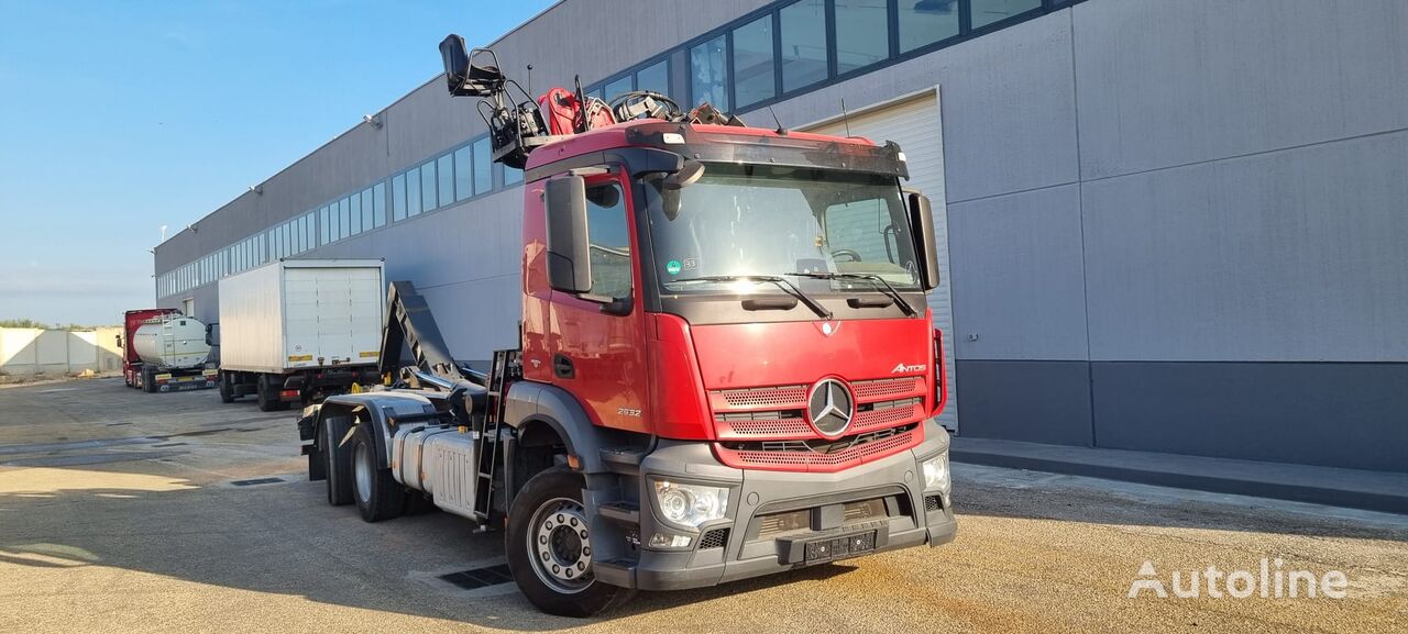 camion cu cârlig Mercedes-Benz ANTOS 2532