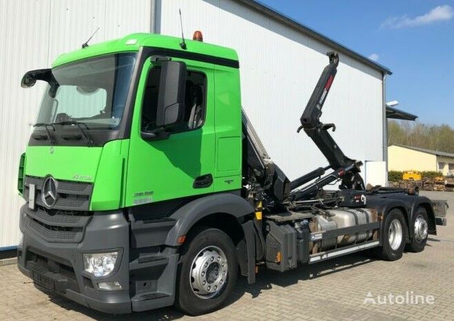 camion cu cârlig Mercedes-Benz Arocs 2636 L 6x2/4 nou