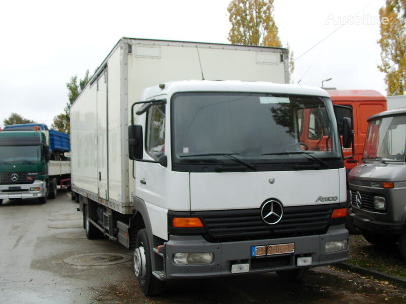 camion furgon Mercedes-Benz Atego 1218 --- Inv-Nr. 710-12
