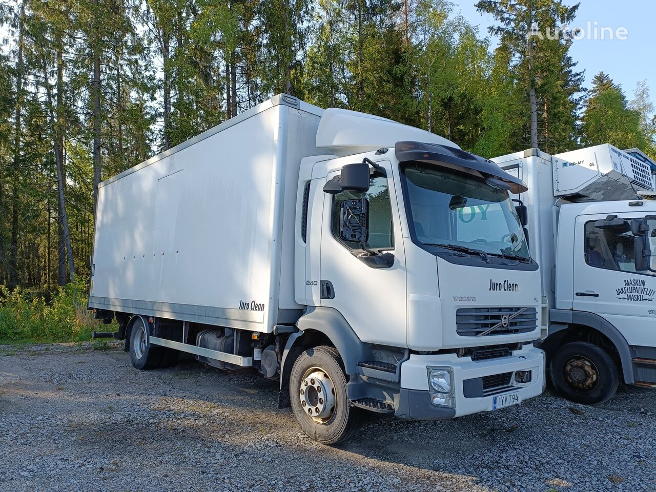 camion furgon Volvo FLL