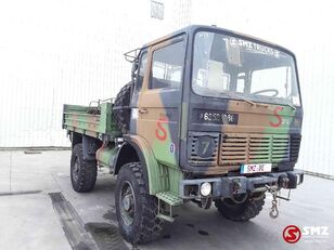 camion militar Renault TRM 2000