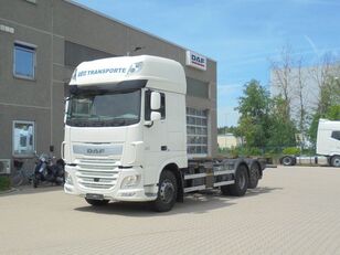 camion pentru transport containere DAF XF460