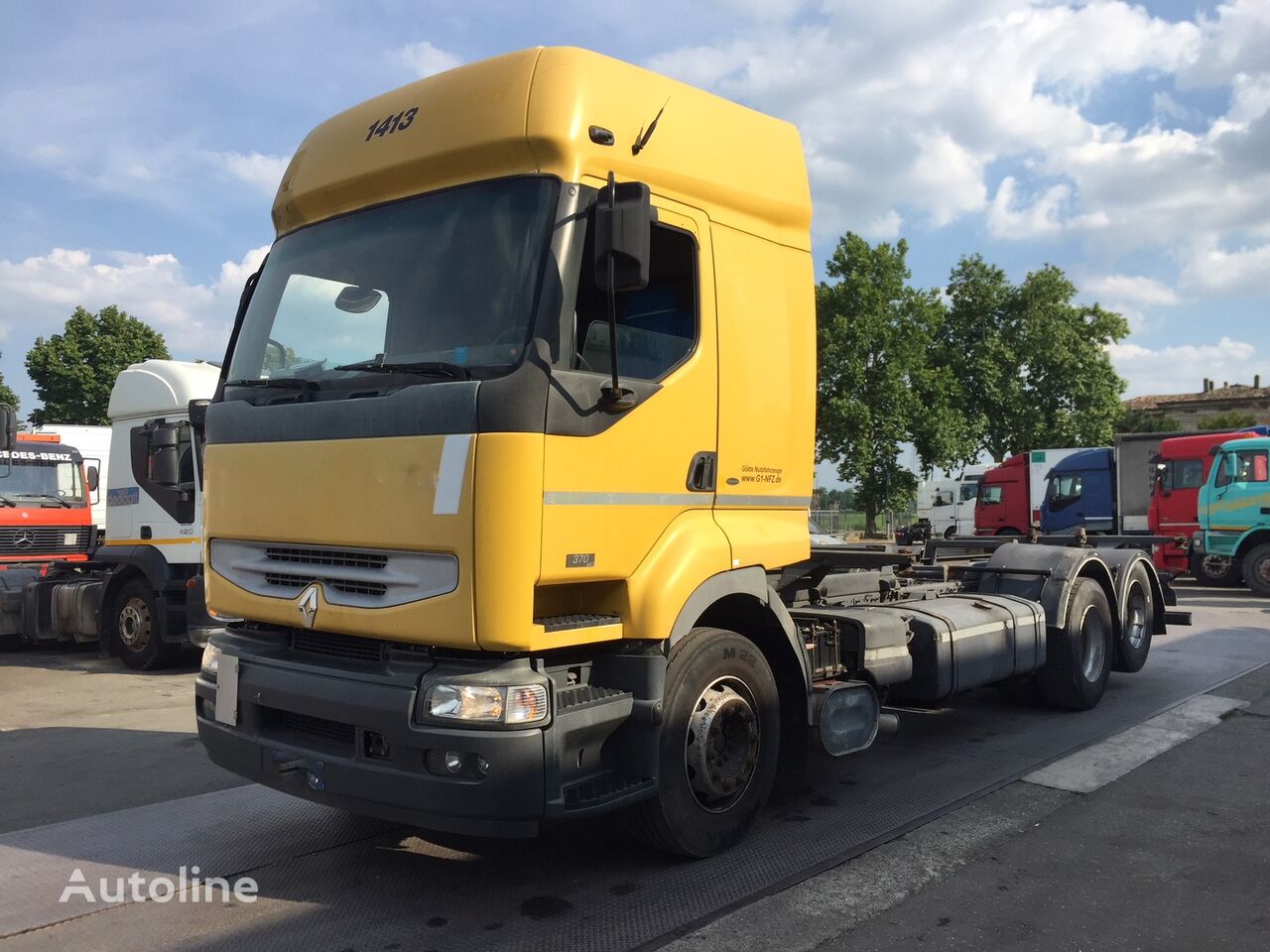 camion pentru transport containere Renault PREMIUM 370