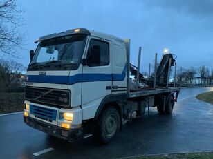 camion transport de lemne Volvo FH16-520