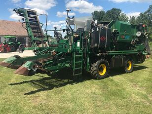 o altă combină agricolă CLAAS Sandei SL 350 T tomato harvester, 2 pieces