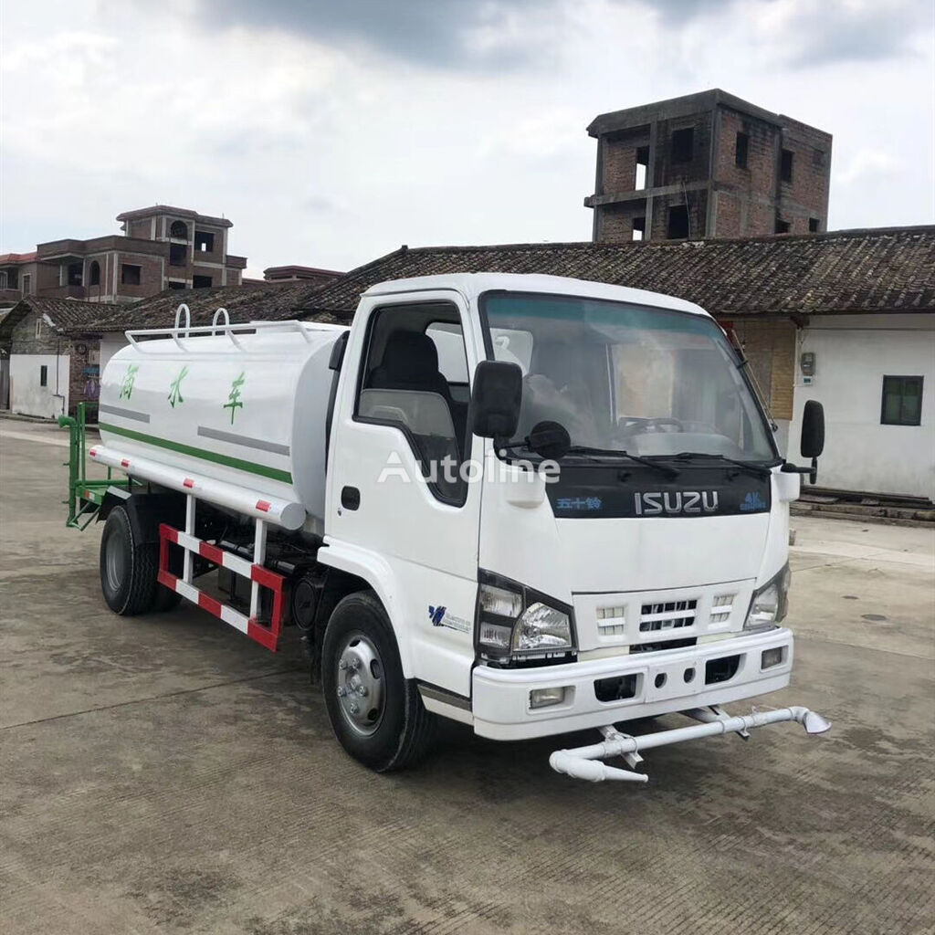 camion cu echipament de spălat străzi Isuzu 7 cubic meters